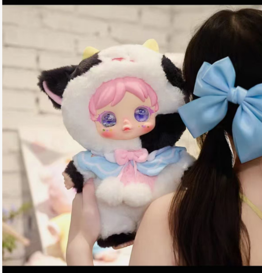 Amy The Elf in the Candy Jar plush blind box